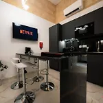 A Stylish In Malta's Capital Apartmán