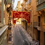 A Stylish In Malta's Capital *
