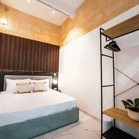 A Stylish In Malta's Capital *