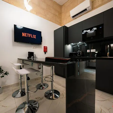 A Stylish In Malta's Capital Apartment