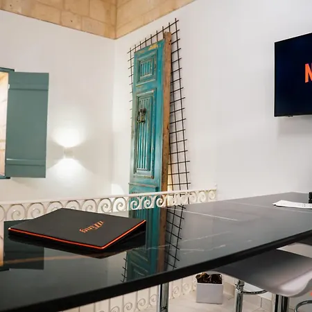 A Stylish In Malta's Capital Apartment *