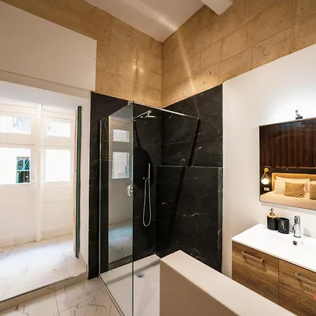 A Stylish In Malta's Capital Apartment