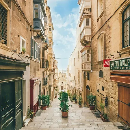 A Stylish In Malta's Capital Appartamento La Valletta